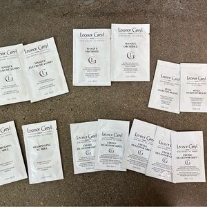 Nourishing Hair Treatment Mask in White and Gray